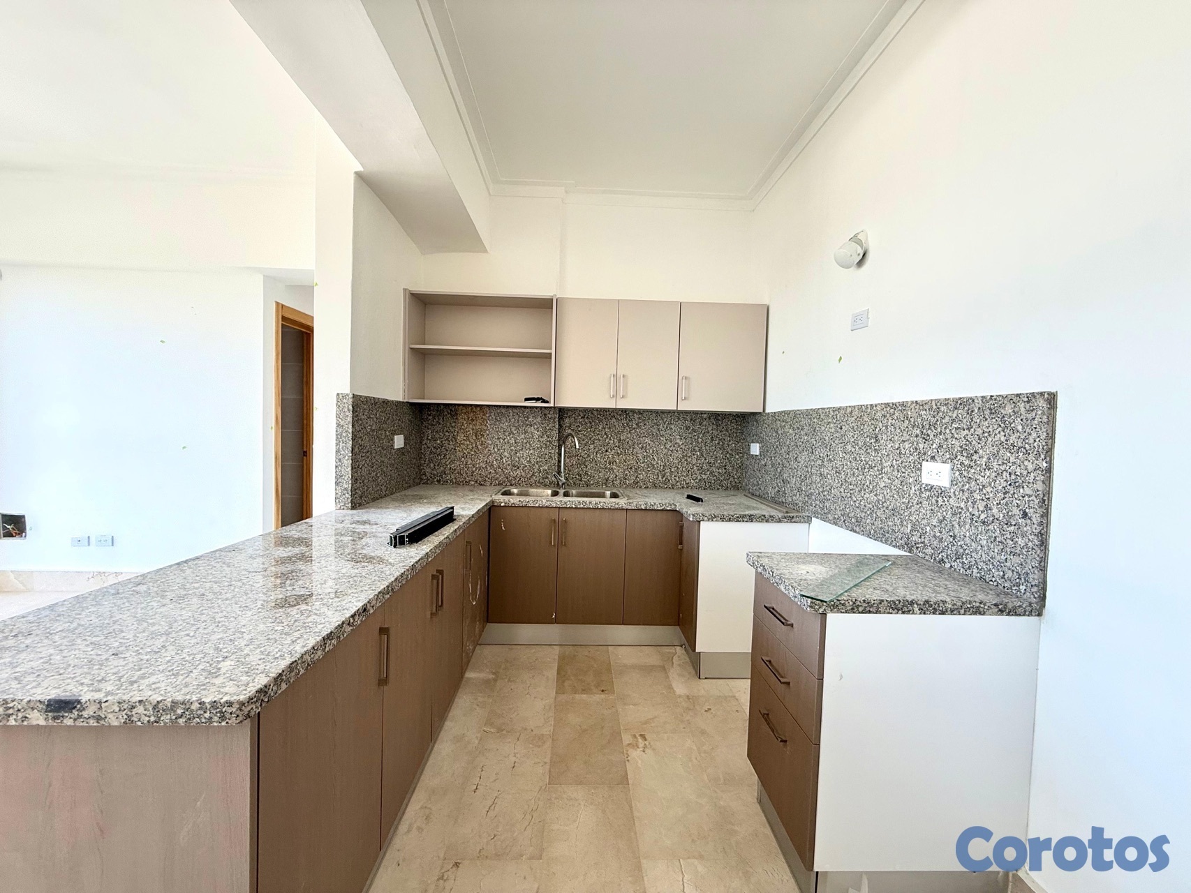 apartamentos - alquiló independencia dos habitaciones 2.5 baños dos parqueos ascensor  4