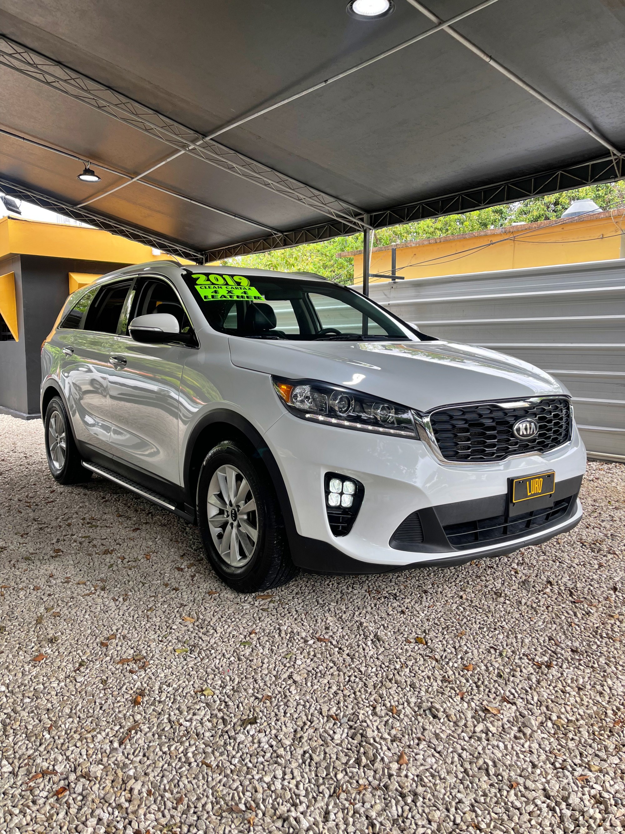 jeepetas y camionetas - KIA SORENTO LX 4WD 1