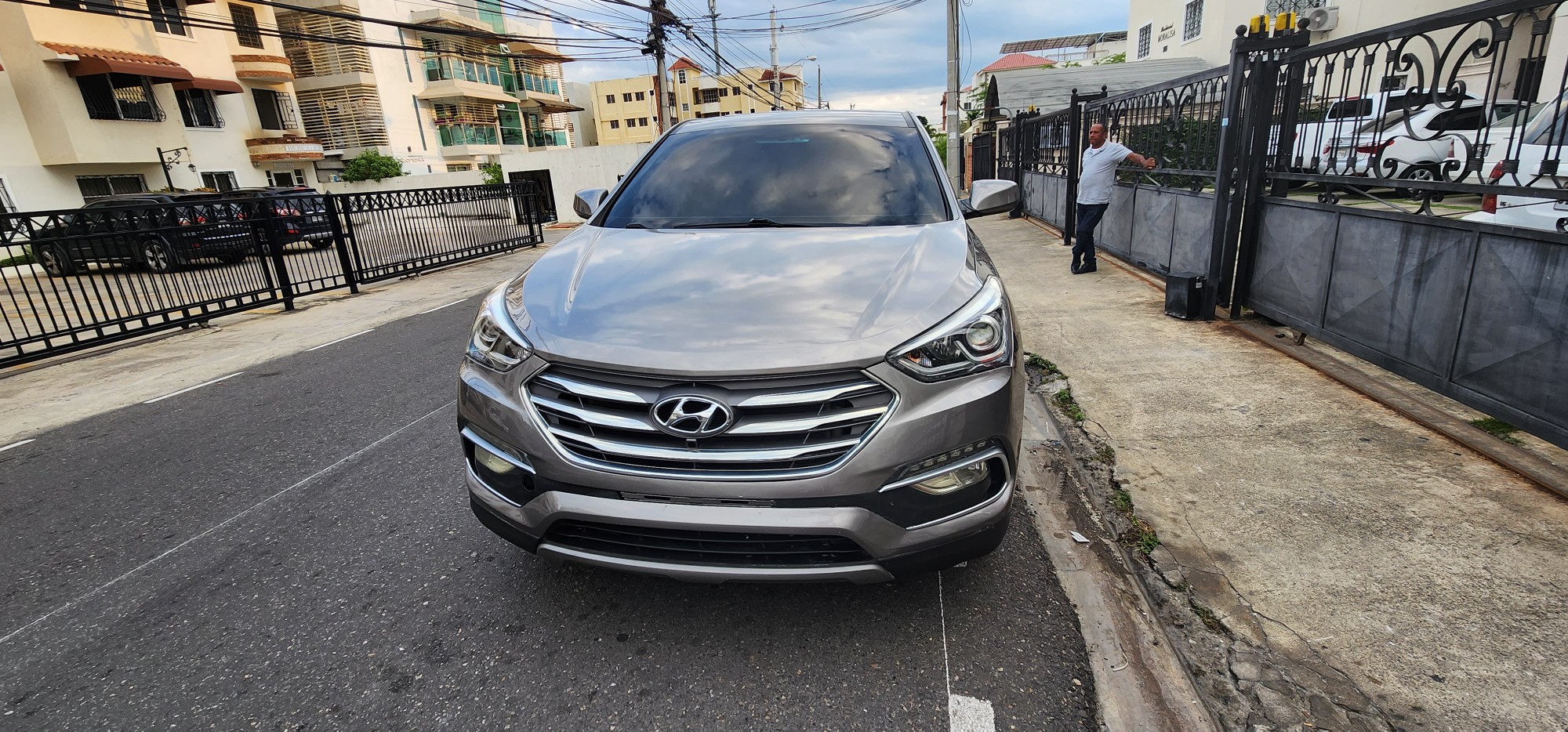jeepetas y camionetas - Hiunday santa fe 2018 0