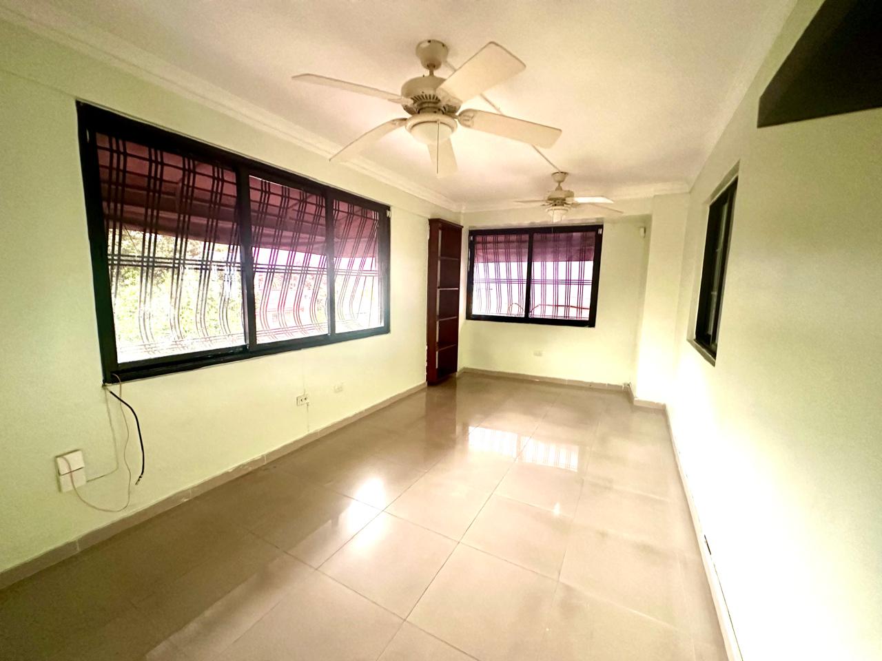 casas - Vendo Edf multiuso en Res. Santo Domingo, Herrera 2