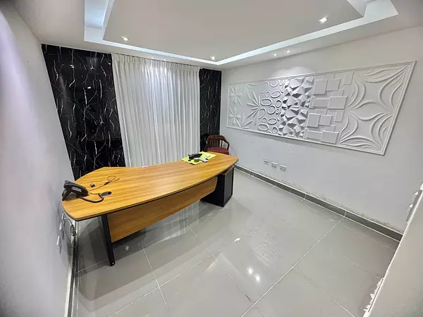 oficinas y locales comerciales - Local Comercial en Alquiler MIRADOR SUR USD 5,000 7