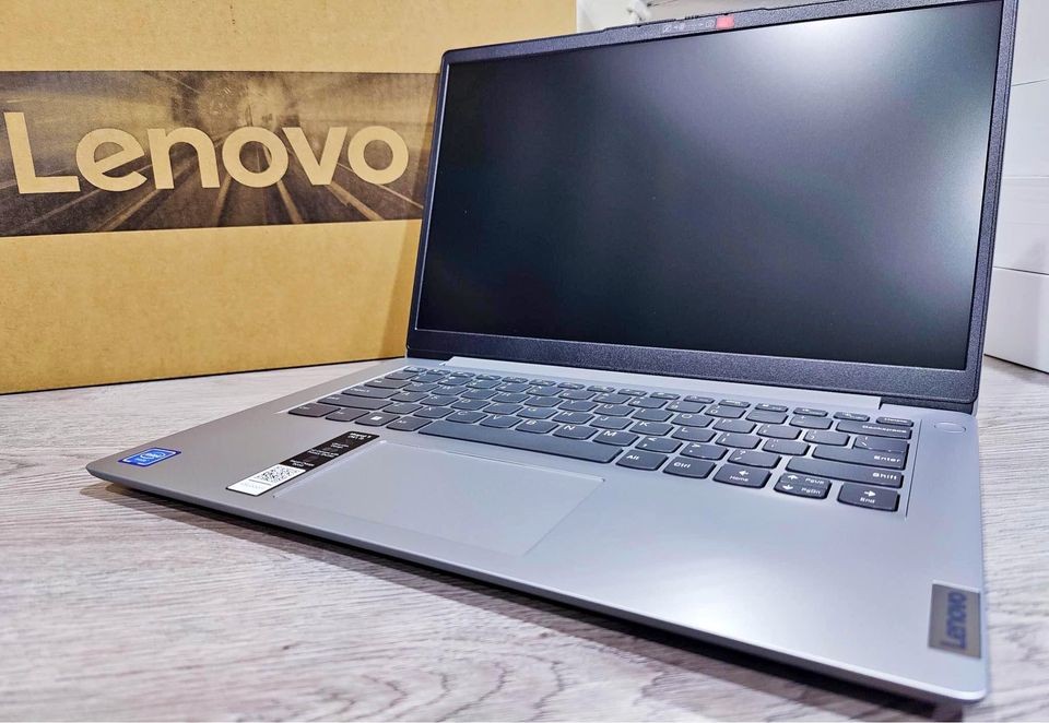 computadoras y laptops - LAPTOP Lenovo ideapad 3 14 core i5 10ma 