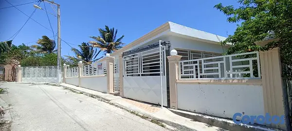 casas - Se Vende Casa Ubicada en Enriquillo, Barahona 1