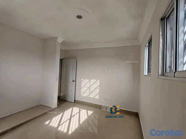 apartamentos - Se Alquila Apartamento GRANDE y Espacioso de Tres  8