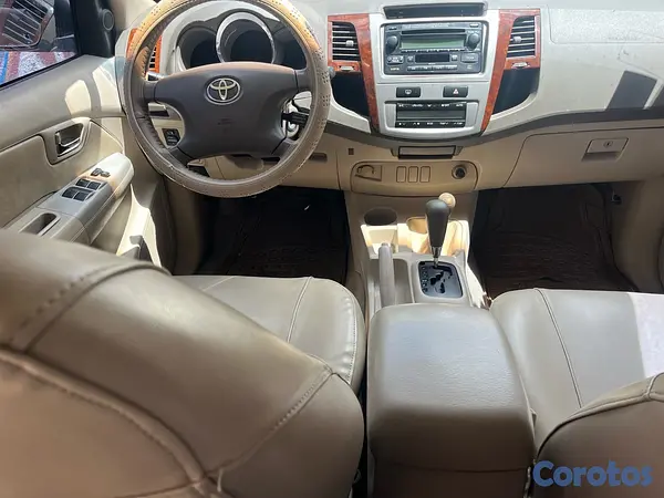 jeepetas y camionetas - venta Toyota fortuner 2008 5