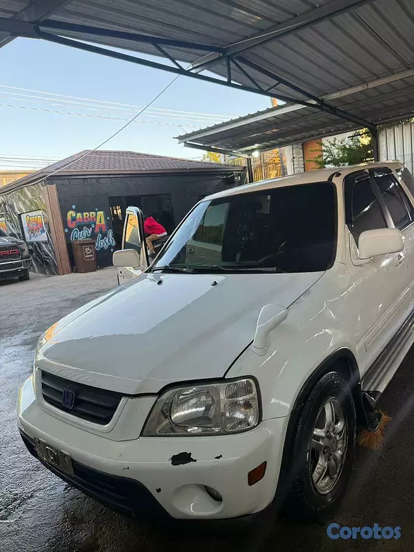 jeepetas y camionetas - Honda CRV 2000 $375 6
