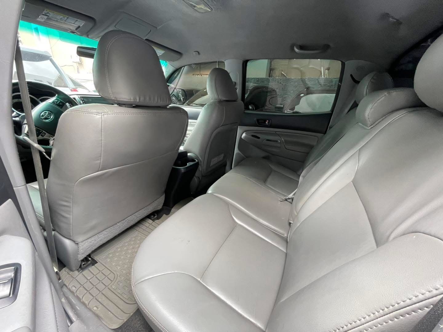 jeepetas y camionetas - TOYOTA PRERUNNER 2014 3
