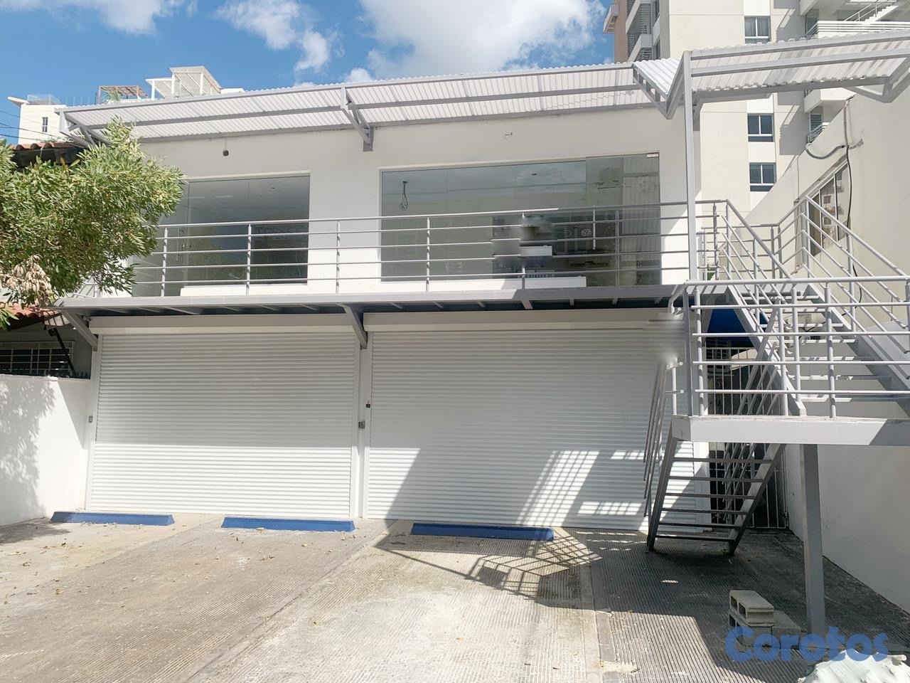 oficinas y locales comerciales - Alquiler local en Piantini 2