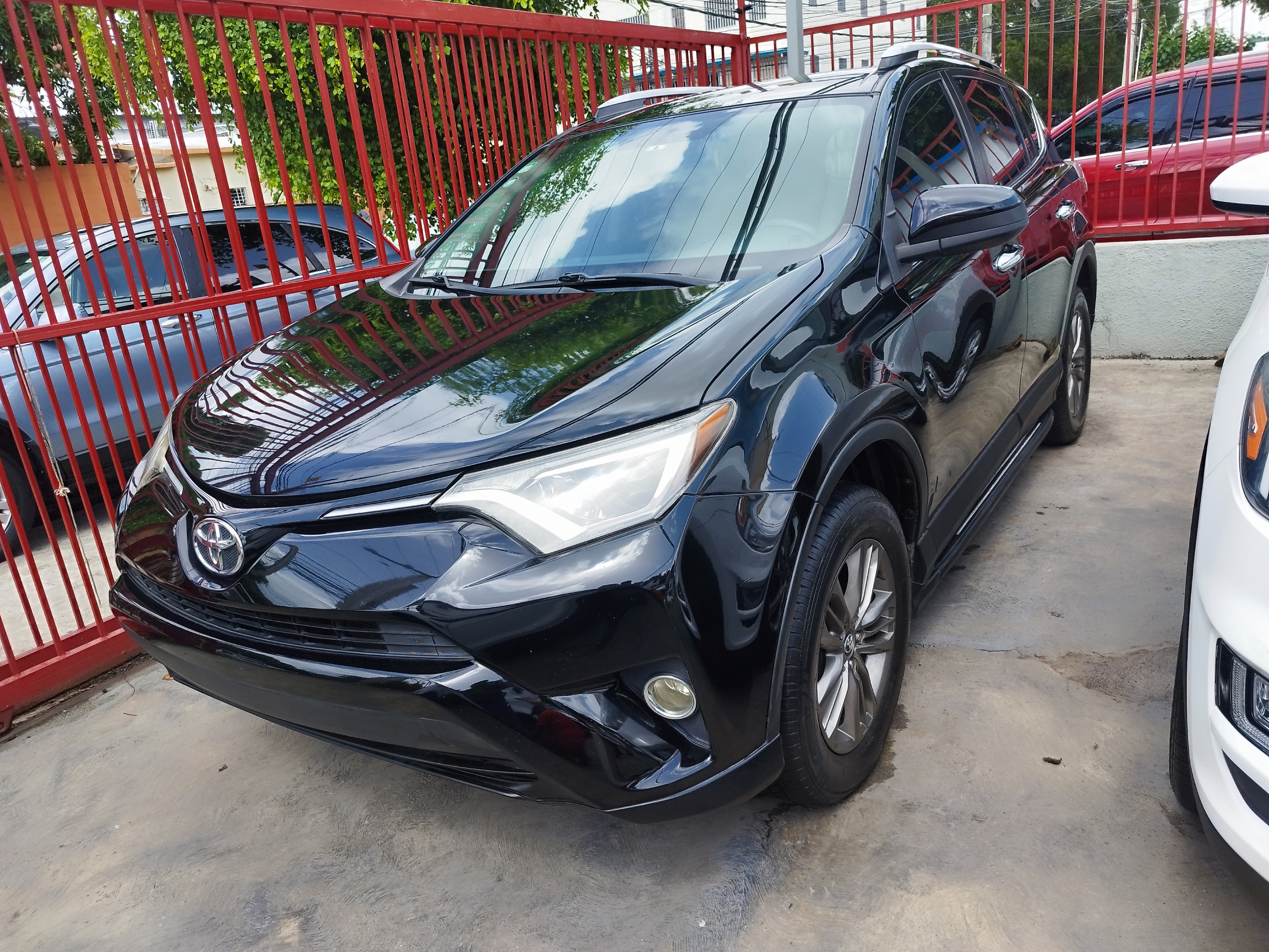jeepetas y camionetas - Toyota Rav4 LE 2016