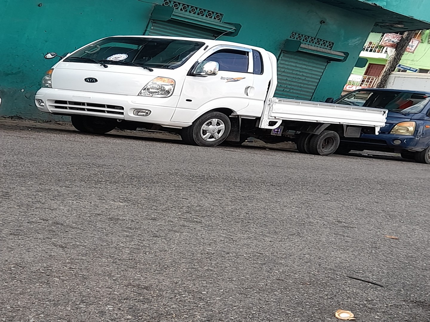 camiones y vehiculos pesados - Kia bongo 2011