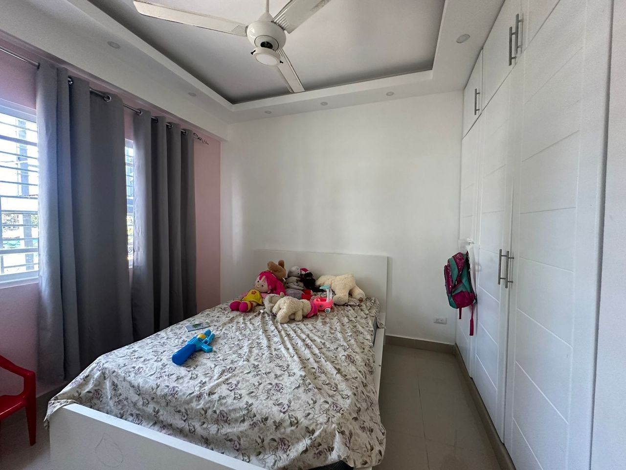 apartamentos - Se vende apartamento remodelado en Alma Rosa I
RD$9,500,000 3