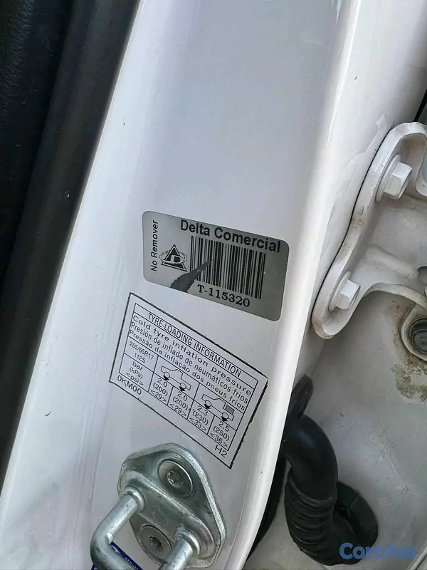 jeepetas y camionetas - Toyota hilux 2020 6