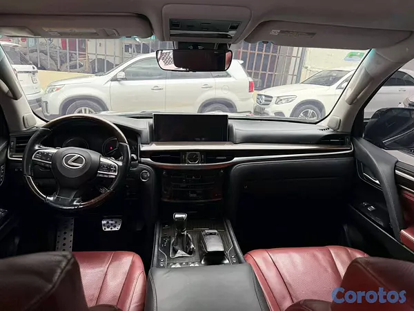 jeepetas y camionetas - 2017 Lexus LX 570 2