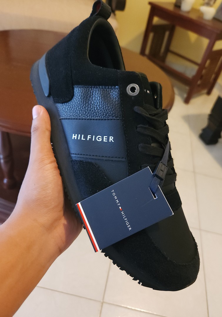 zapatos para hombre - Se vende calzado deportivo, Tommy Hilfiger original a excelente precio. 