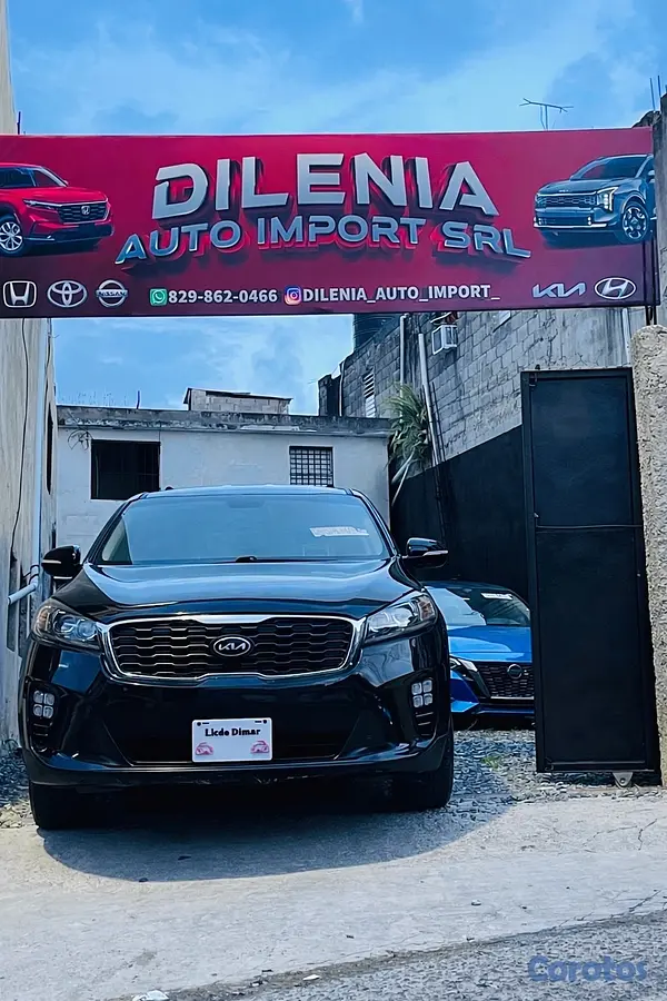jeepetas y camionetas - Kia Sorento 2020 LX en excelente estado 3