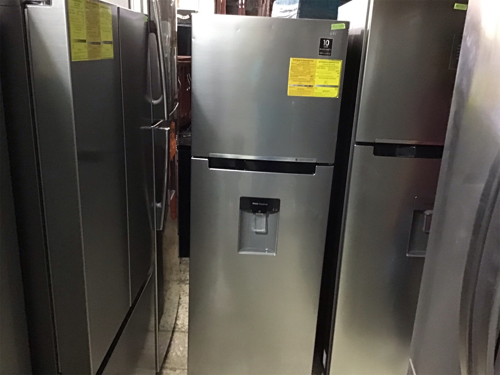 electrodomesticos - Nevera Samsung Inverter de dos Puertas con Dispensador