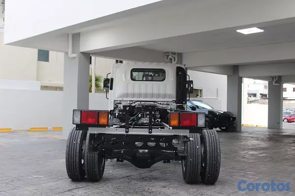camiones y vehiculos pesados - Isuzu NPR 18 Pies  4