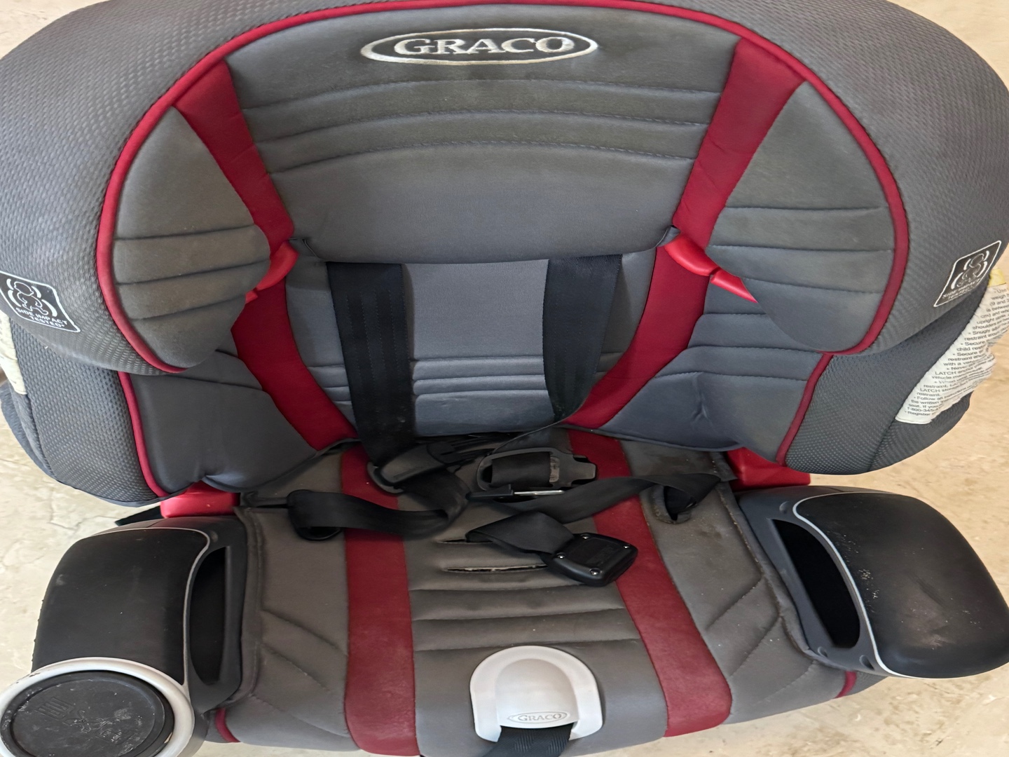 coches y sillas - Graco Nautilus 3-in-1 Car Seat, Garnet  $2,000

Usado en buen estado. 