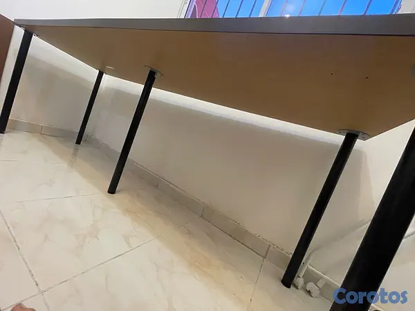 decoración y accesorios - escritorio de IKEA  4