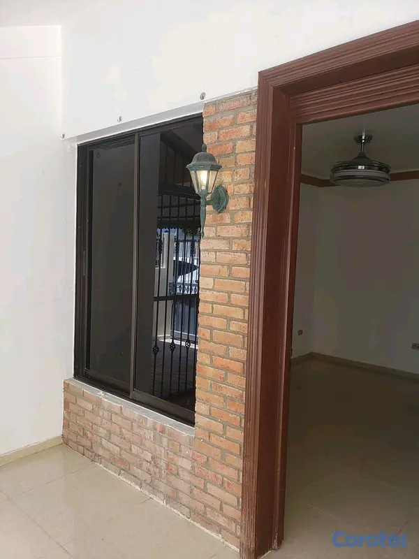 casas - Casa en Venta Aut. San Isidro, Residencial Arpe III 2