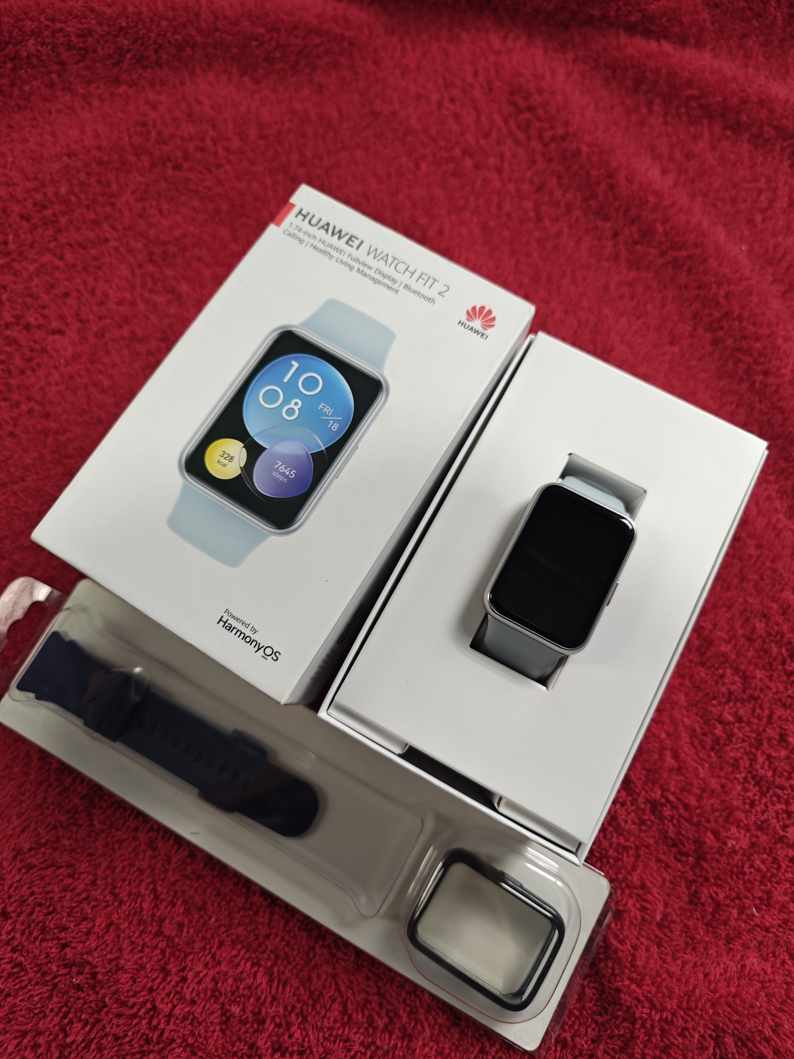 celulares y tabletas - Reloj ⌚ Huawei watch Fit 2. 15 día de uso con una correa adicional y cover 