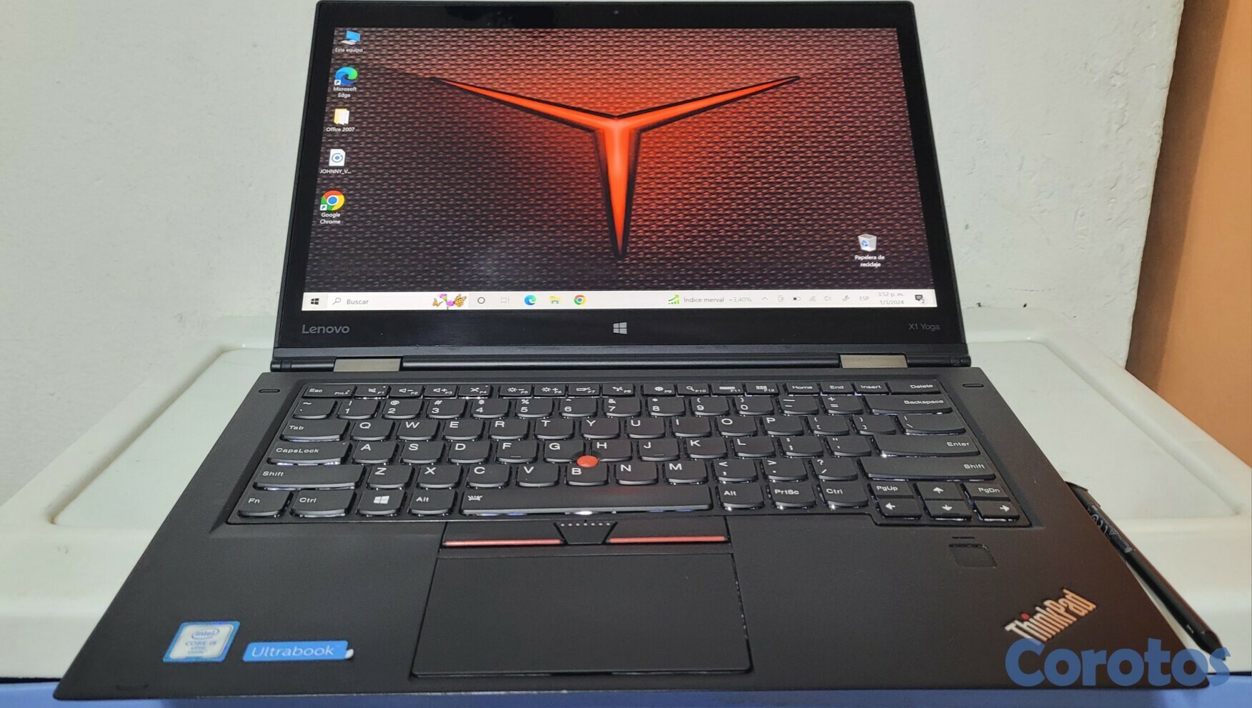 computadoras y laptops - Lenovo yoga x1 14 Pulg Core i5 Ram 8gb ddr4 Disco 256gb SSD Pantalla Giratoria 1