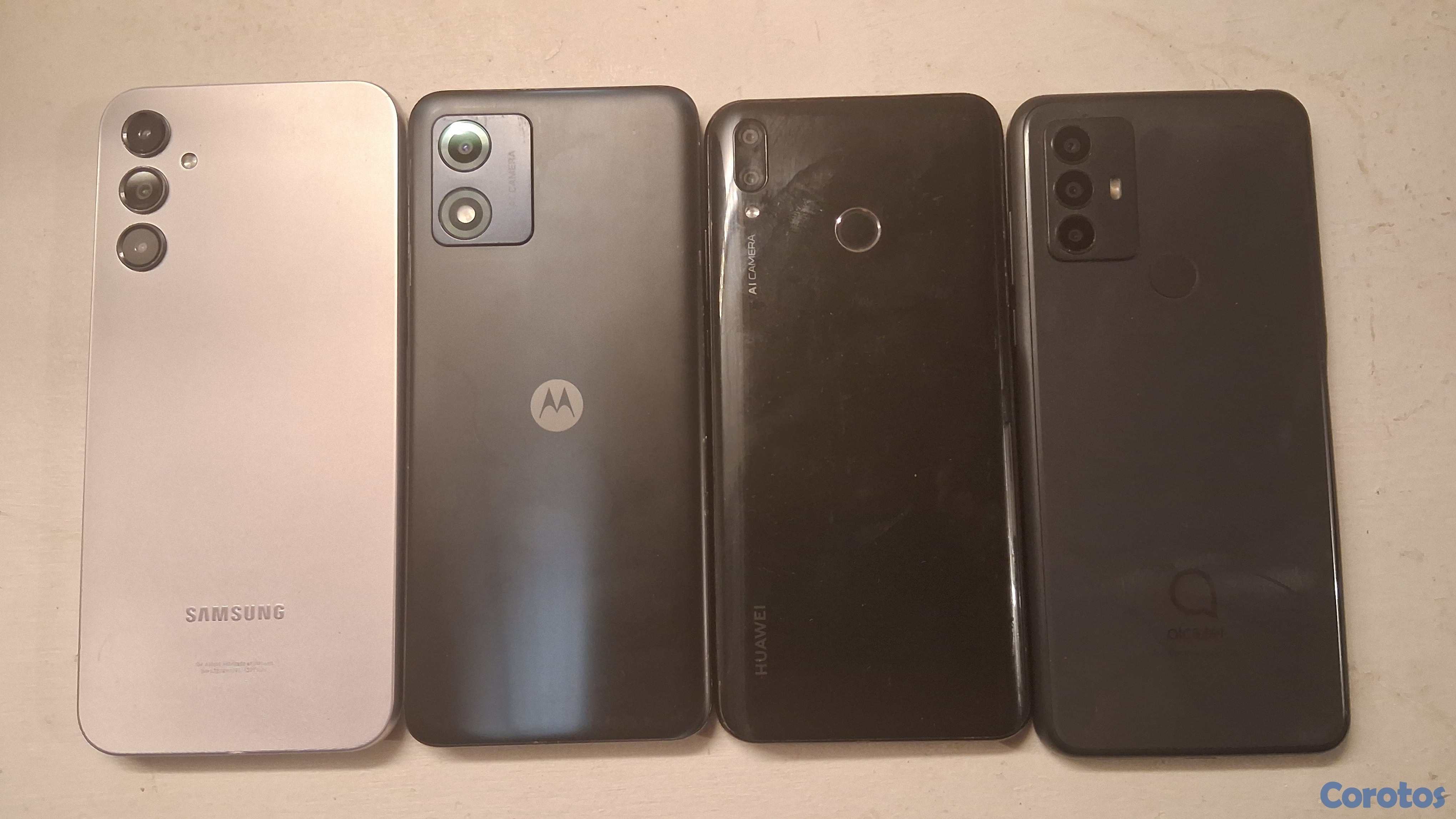 celulares y tabletas - Lote de Celulares para piezas, 4 modelos.
 1