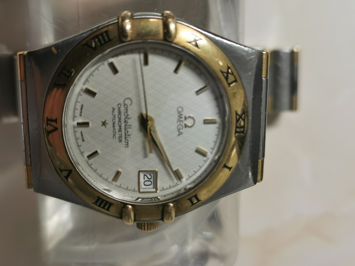Reloj Omega Constalation automático acero y oro day date 