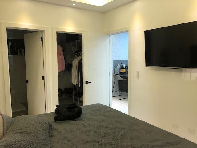 apartamentos - Apartamento en venta #23-1462 de oportunidad, piso alto, amueblado, una hab. 4