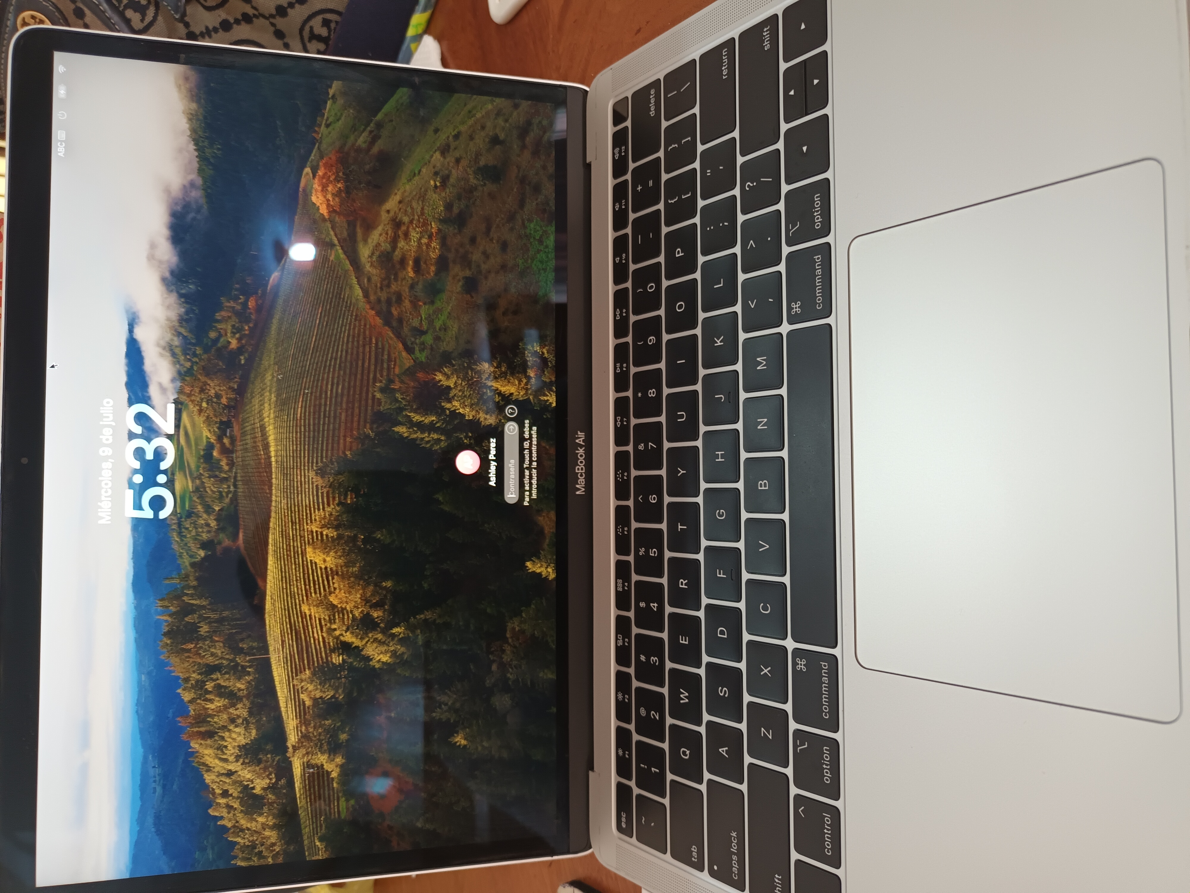computadoras y laptops - Macbook Air Importada como nueva 2