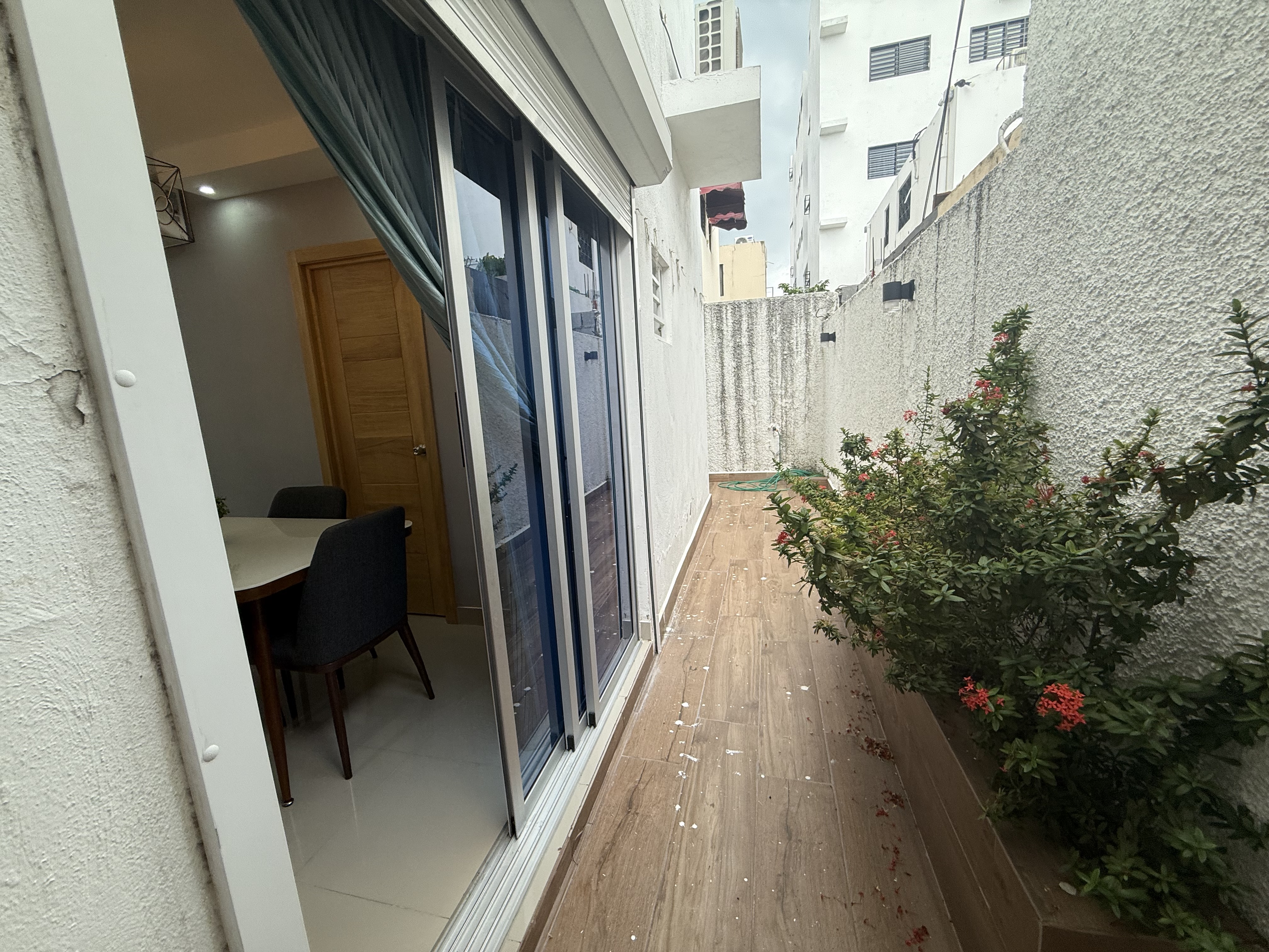 apartamentos - Vendo primer nivel klm 9 independencia dos hab 1.5 3