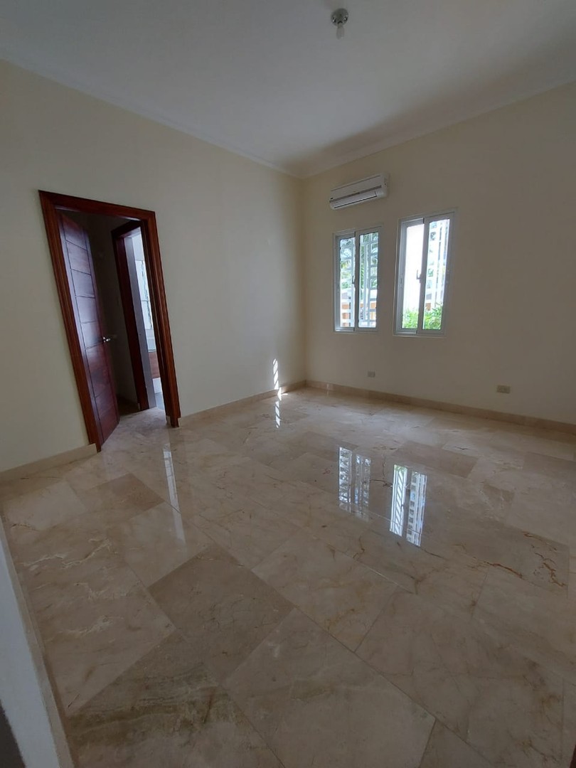 apartamentos -  APARTAMENTO REMODELADO IMPECABLE  EN AV. ANACAONA 3