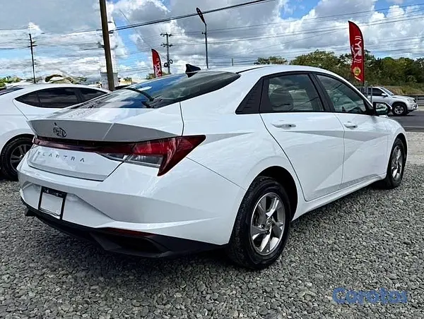 carros - Hyundai Elantra SE 2021
 4