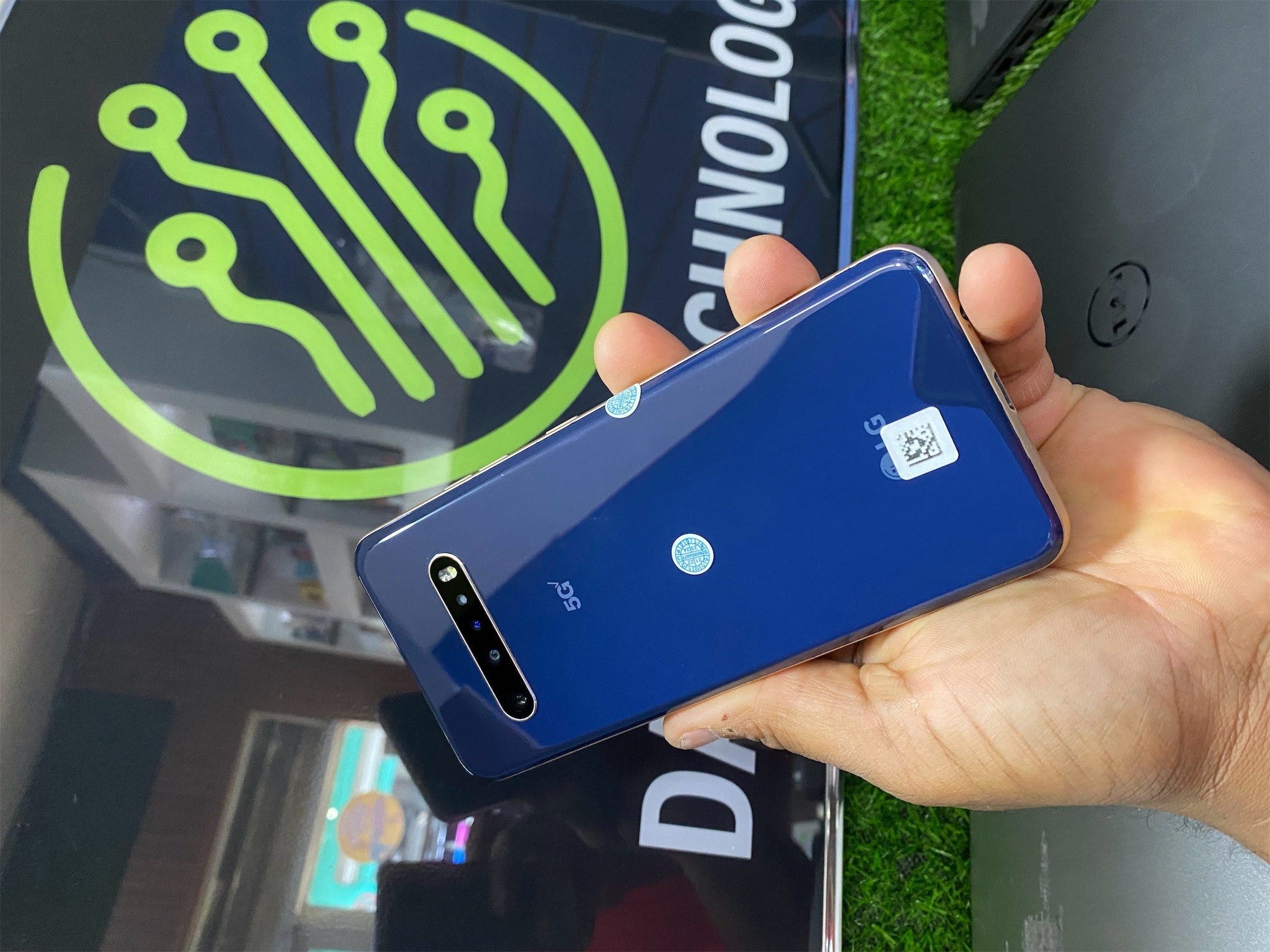 celulares y tabletas - LG V60 tuinq  6