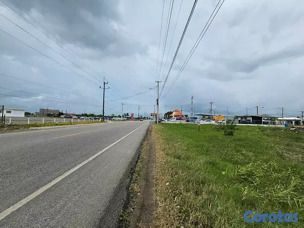 solares y terrenos - Solar Comercial en Venta en San Francisco de Macorís Macoris 5