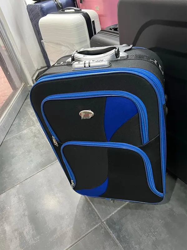 carteras y maletas - Maleta de tela. Nueva 1