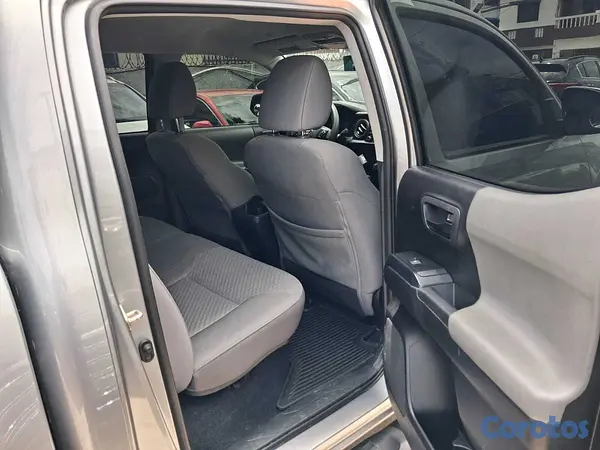 jeepetas y camionetas - Toyota Tacoma SR 2020 5