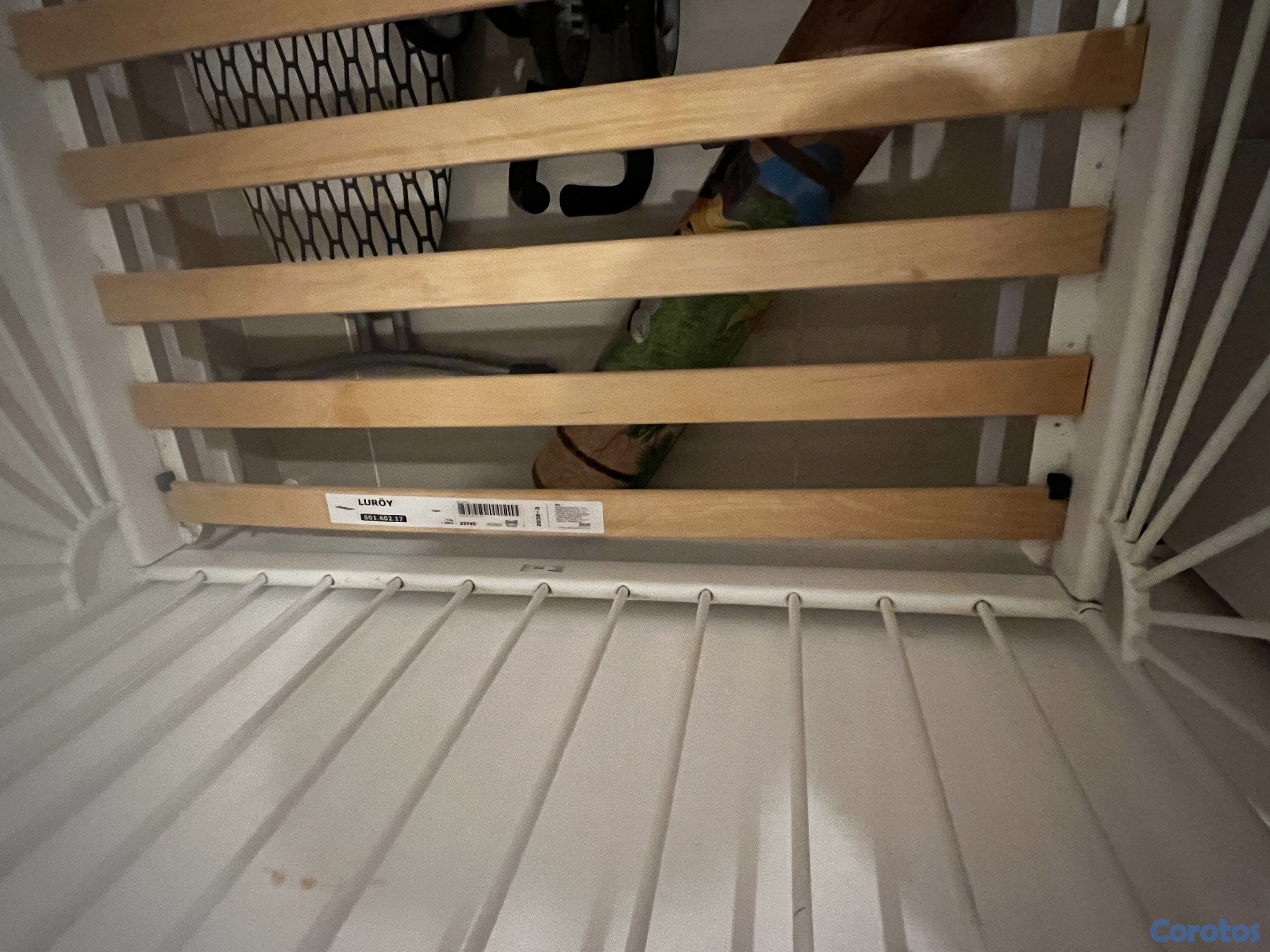 muebles y colchones - CAMA EXTENSIBLE CON TABLILLAS (de Ikea) tamaño twin ! . como nueva !!! 5