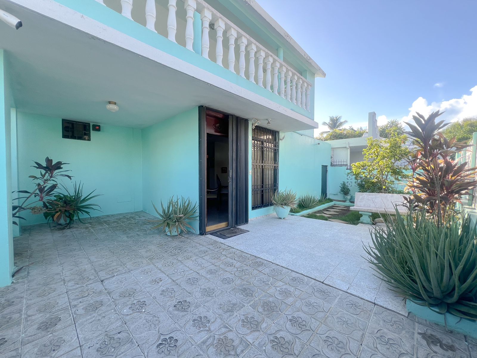 casas - El Cacique, Casa De 2 Niveles En Venta 
