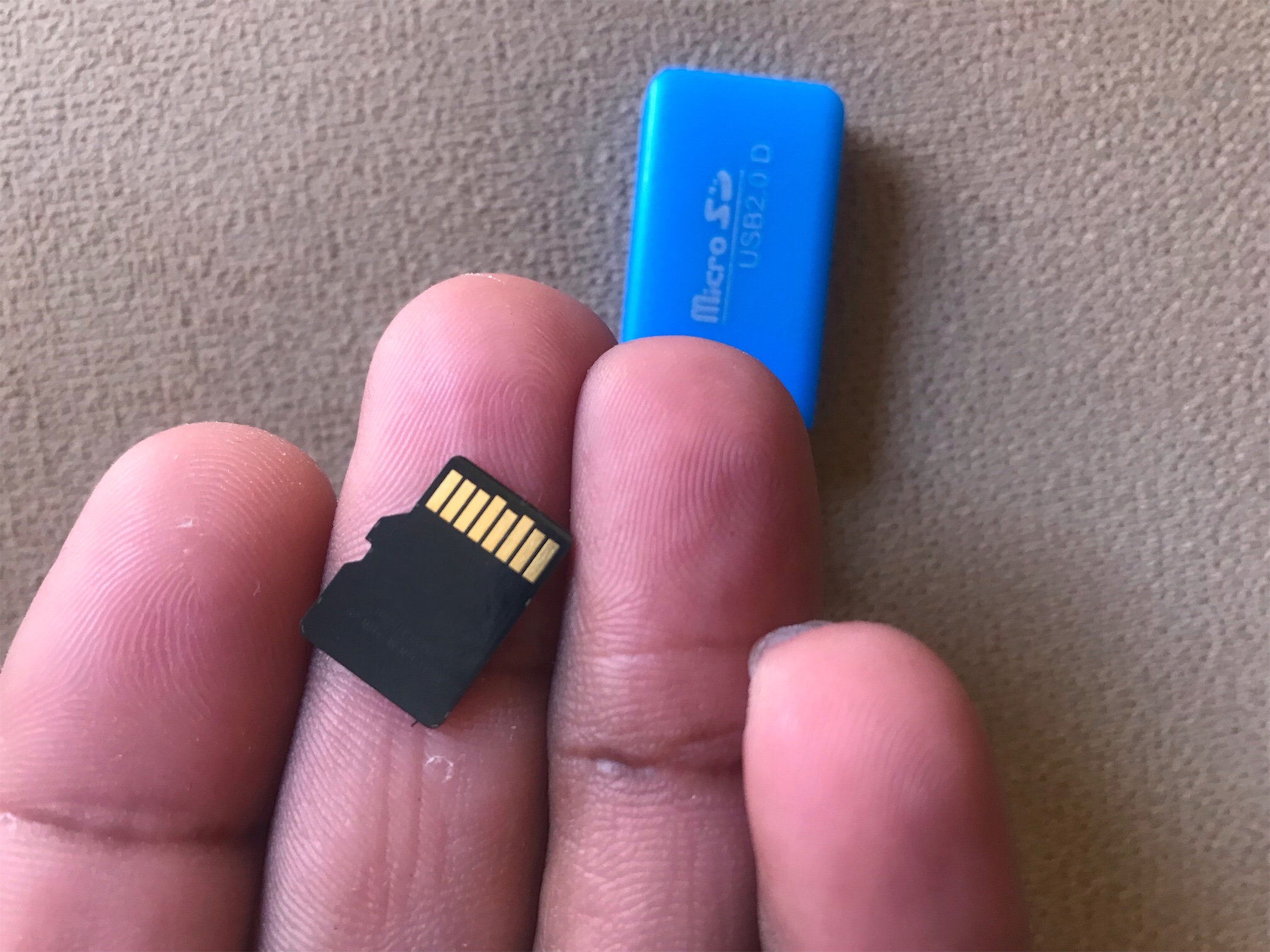 otros electronicos - Memoria SanDisk 128GB Original+adaptador usb 1500 negociable