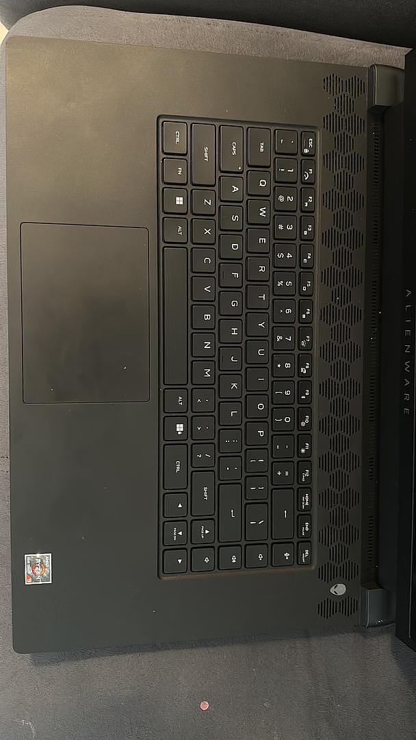 computadoras y laptops - Alienware M17 R5 32GB RAM 2
