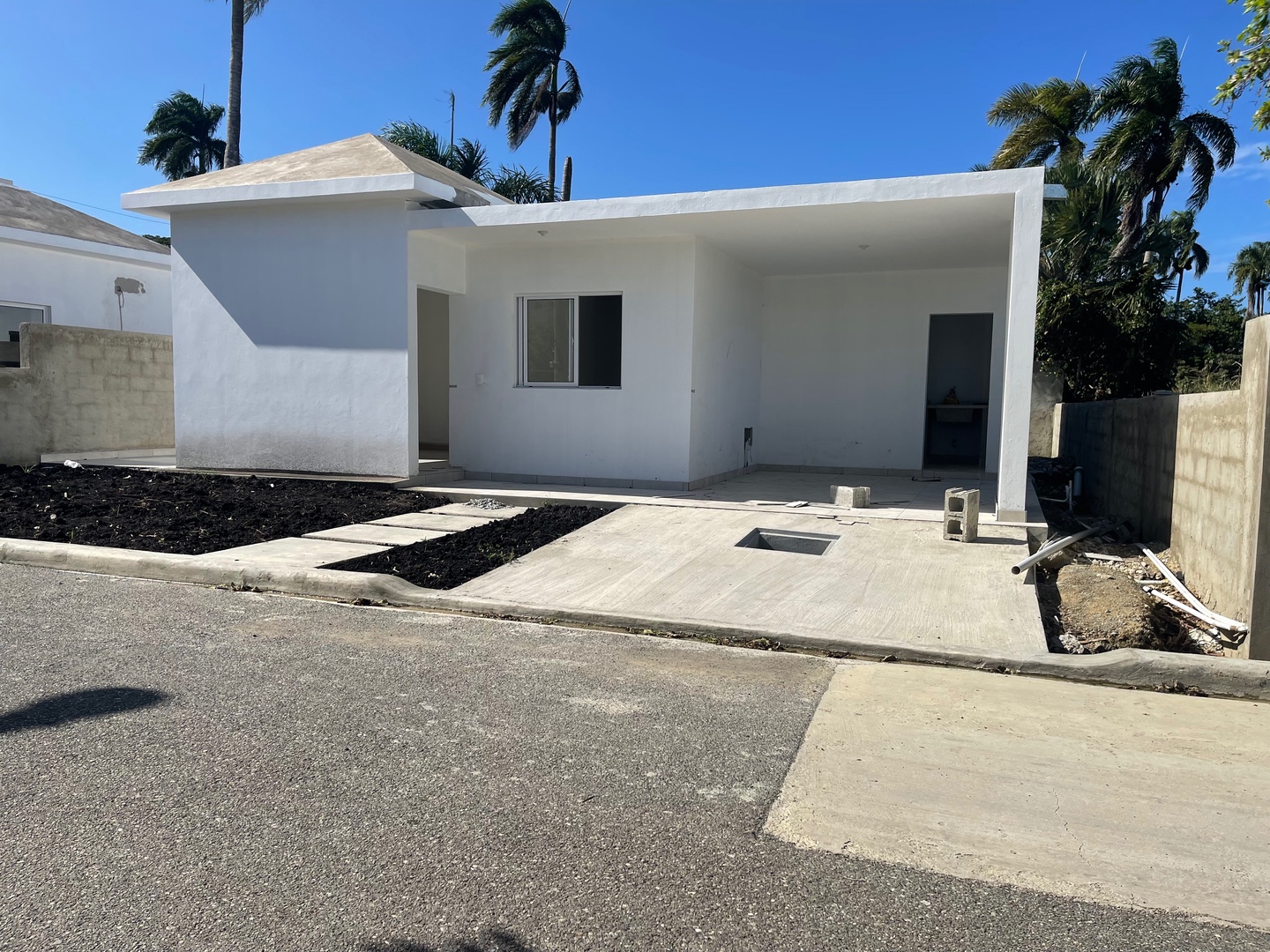 casas - CASA NUEVA EN PUERTO PLATA 