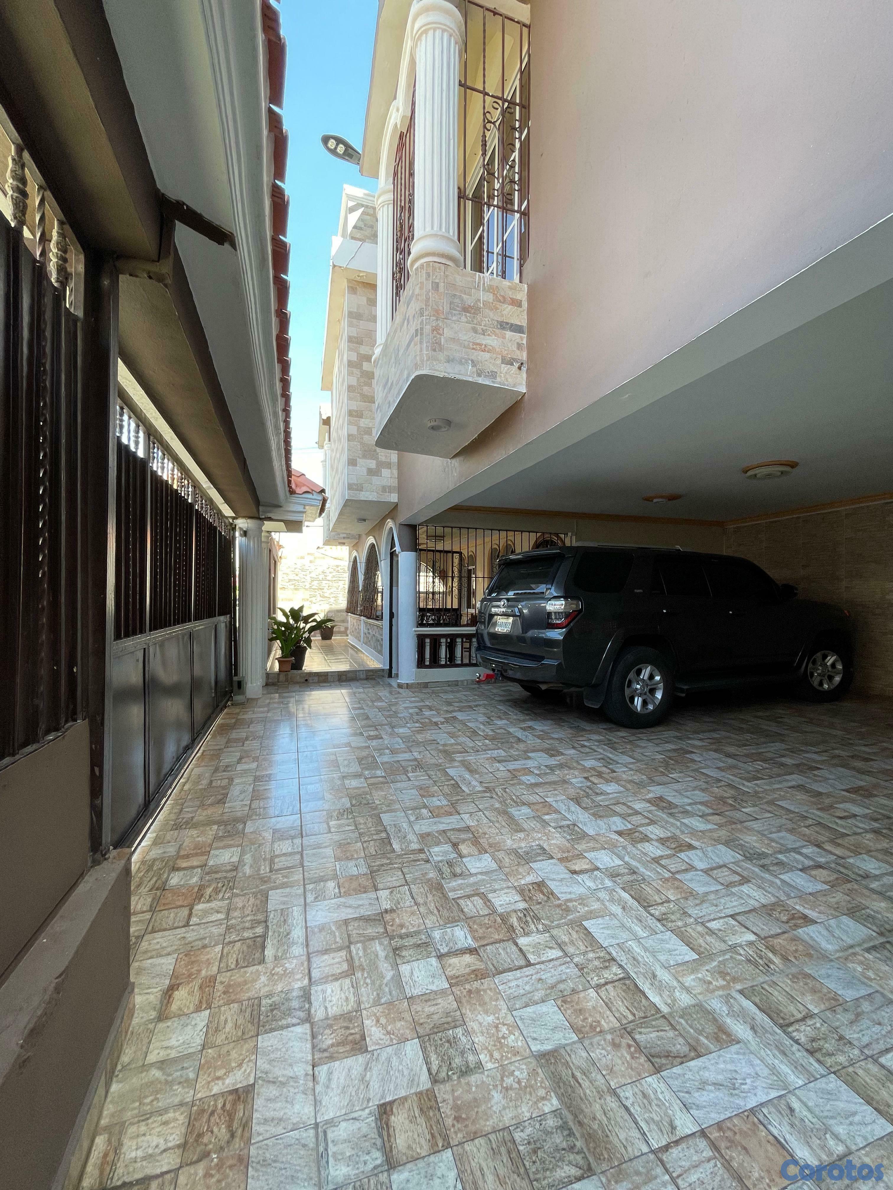 casas - PRADO ORIENTAL , VENTA DE CASA DE TRES NIVELES . 4