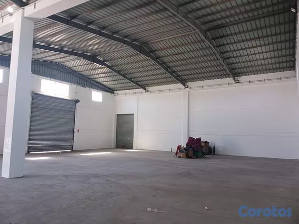 oficinas y locales comerciales - Nave en Alquiler, ubicada en San Isidro, Santo Domingo Este, ideal para almacén. 2
