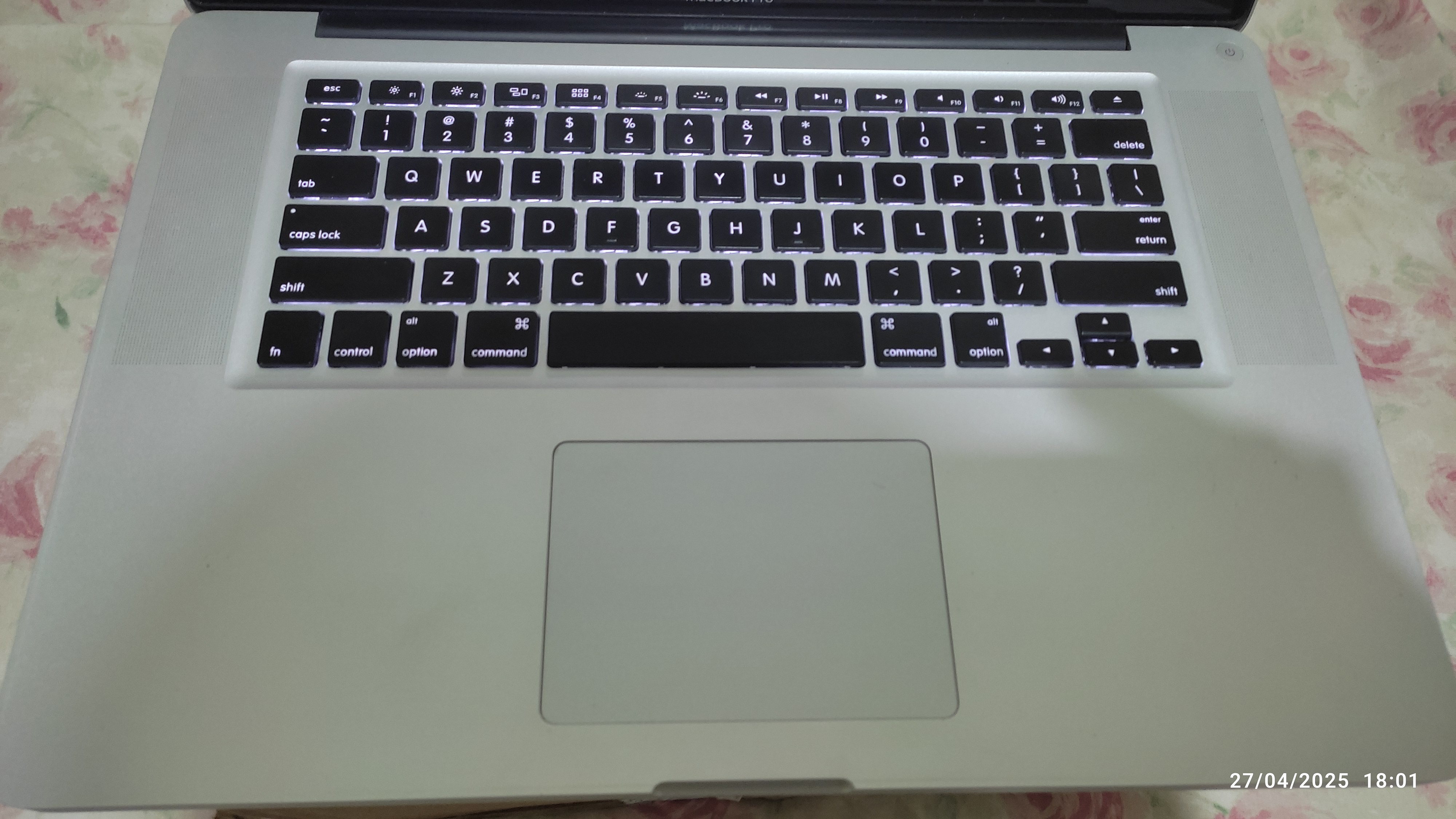 computadoras y laptops - Macbook Pro 2011 --- 15" Pulgadas 1