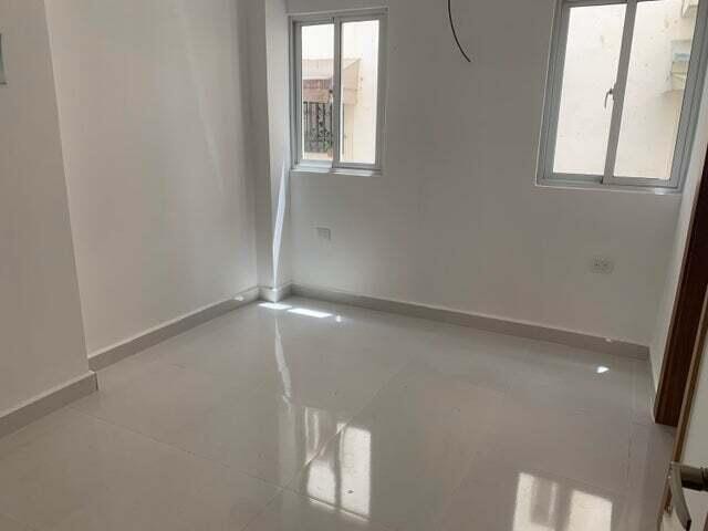 apartamentos - Apartamento en venta #24-1045 ideal para inversionista, con 3 hab piso 5. 3