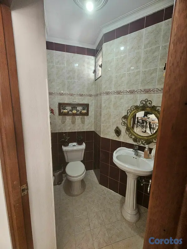casas - Amplia casa con piscina 2
