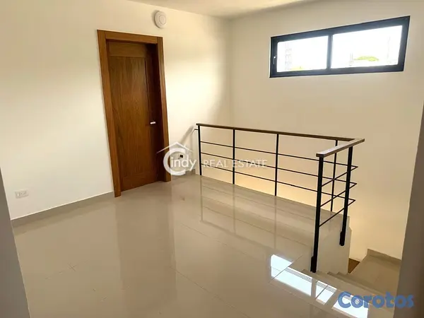 casas - Casa Moderna en Venta | 2 Niveles | Santiago RD 12