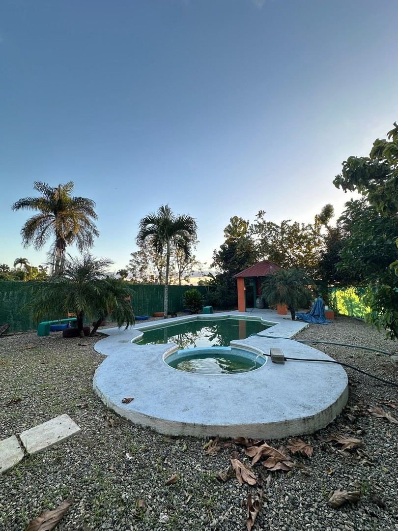 solares y terrenos - Finca de 7 Tareas con Caseta y Piscina en Las Montañas  4