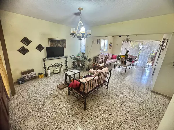 casas - Alquilo casa en El Millón 7